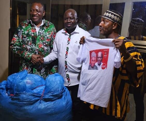  Abu Kansangbata Boosts Pelpuo Campaign with 500 T-Shirts Donation in Wa Central Constituency